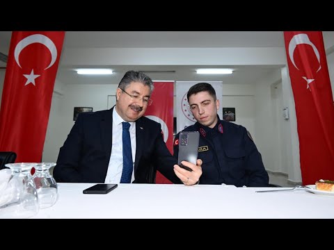 Vali Yılmaz'dan Mehmetçiğe sürpriz!
