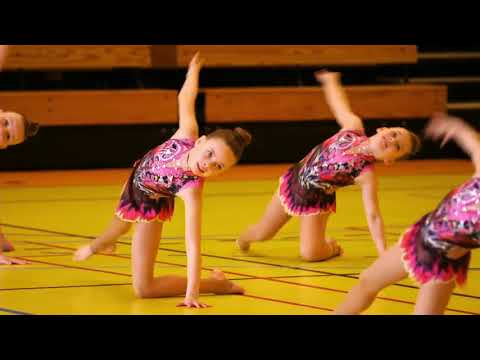 Pinkur Urða, estetiskt kappingarlið,