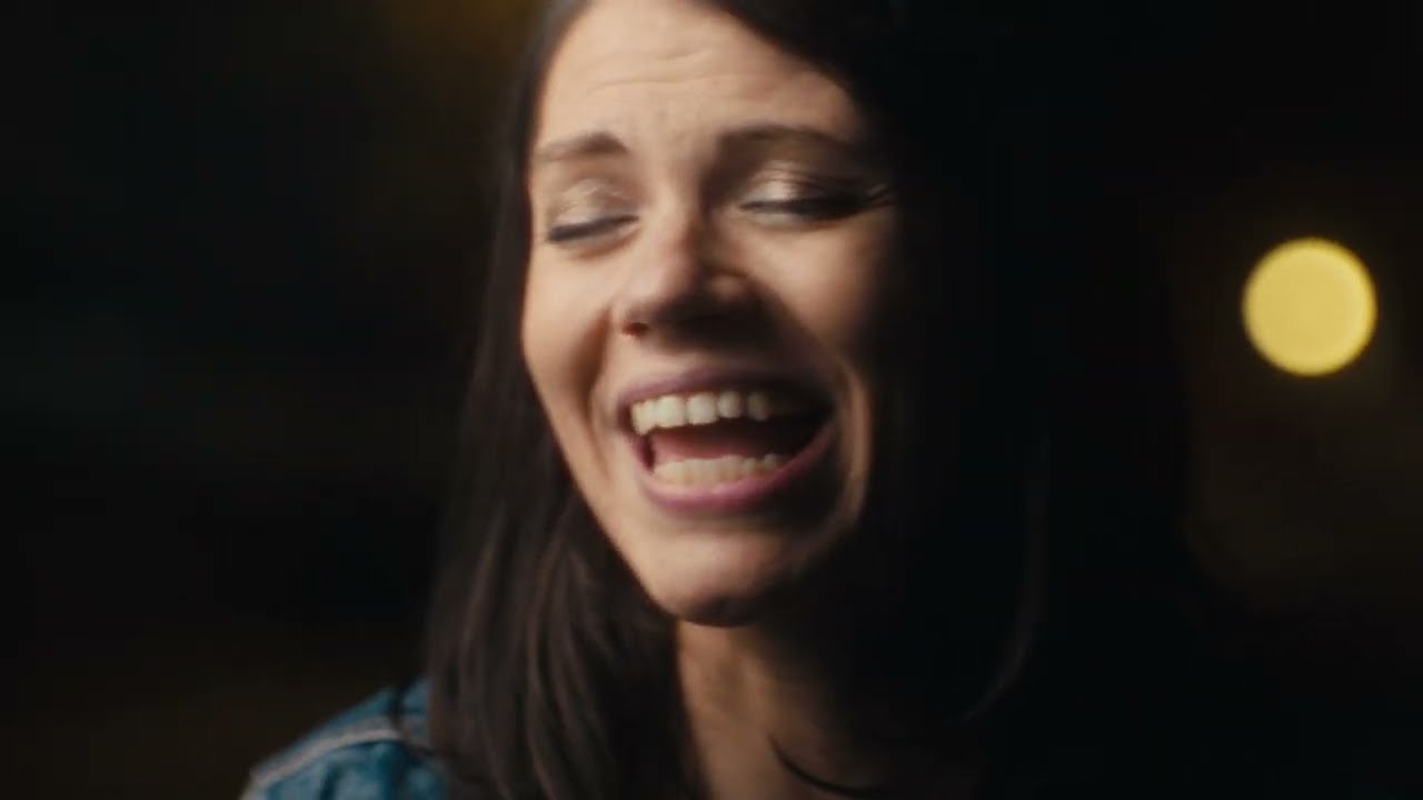 LOOP – La tua vicina di casa