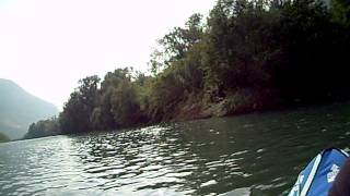 preview picture of video 'Canoa in solitaria - fiume Adige (Dolcè) 26/09/2013'