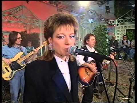 Daniela Mühleis - Act Naturally