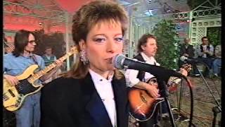 Daniela Mühleis - Act Naturally