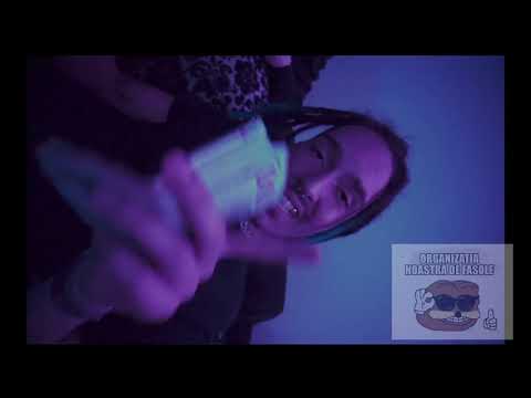 Ian x Azteca - boabele cântărețe