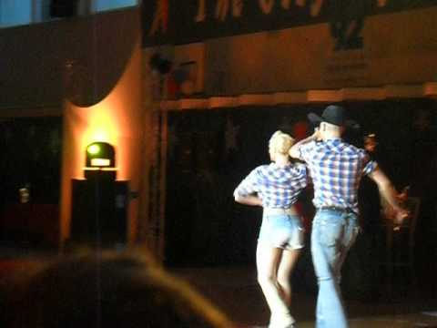 comment assister au public de danse avec les stars
