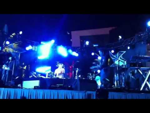 Rye Rye - Hardcore Girls ( Cosmopolitan Las Vegas opens for Robyn )