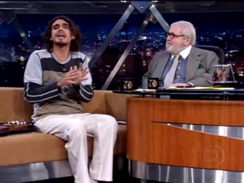 Zéu Britto no Programa do Jô (buraco fundo)