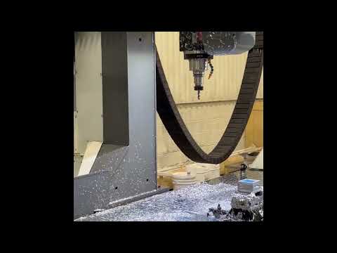 72' X 144" Haas GM-2-5AX CNC Router