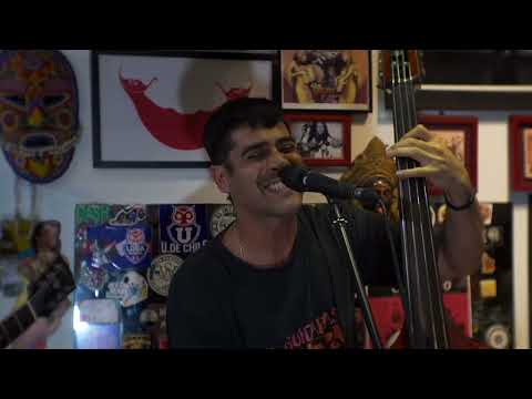 Sesiones Choras - La Plaza del Puma - Balas de Sangre/Flor de Londres/Veinte Años/Coplas Guachas