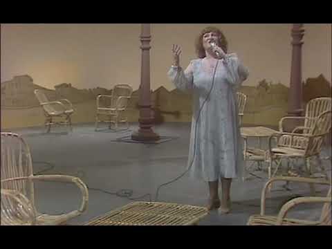 Ivana Pandurović - Vina, Mila, orilo se (Ana toči, Ana služi)