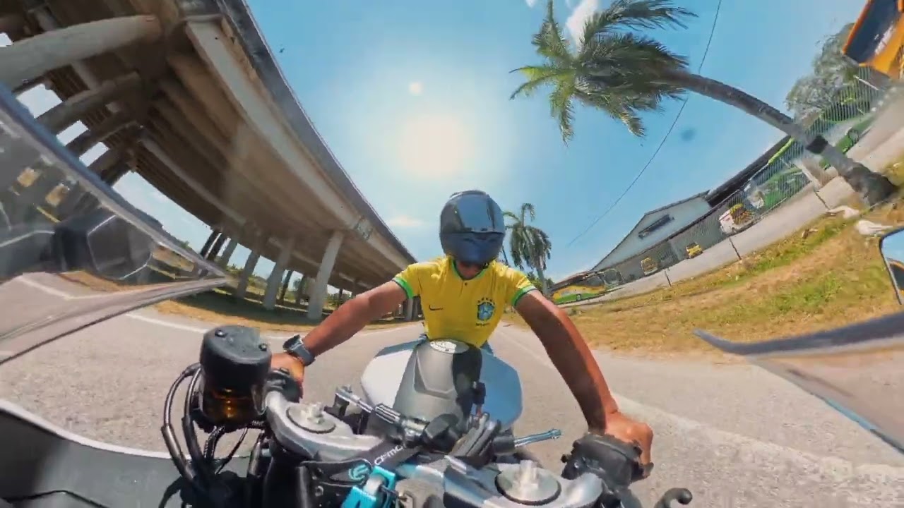 41°C Inferno: Conquering the Highway on the CFMOTO 675SRR 🔥🥵