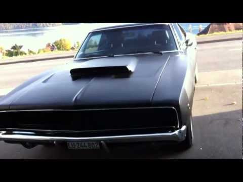 Blade vs. Kowalski - My 68 Dodge Charger and 70 Dodge Challenger