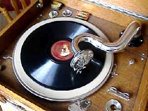 'The Blue Room' Savoy Orpheans (directed by Carroll Gibbons). 1927.