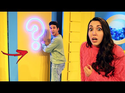 APRIAMO LA PORTA MISTERIOSA DI NASCOSTO NEL LABORATORIO SEGRETO MEGAGAME DEL DOTTOR TIMOTI E GINIU!