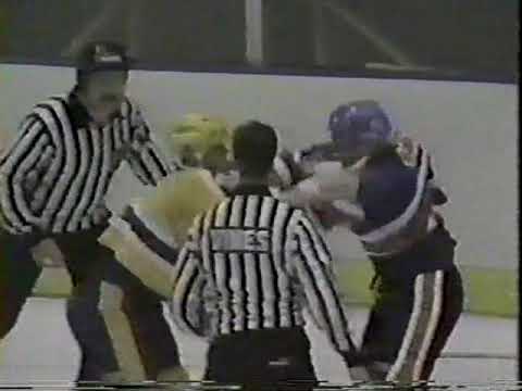 Marty McSorley vs Jay Wells