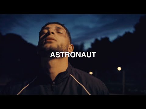 Video thumbnail for Astronaut