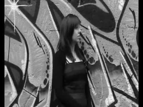 Paradox feat. Paradoxa - Als Held Geboren (Musikvideo)