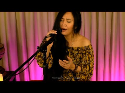 Madi - {မဒီ} အထီးကျန်သူ (Acoustic Sessions)