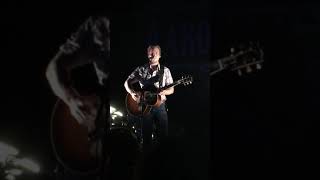 Aaron Lewis Brings out Guitarist Luke to Play Folded Flag Before it was Recorded