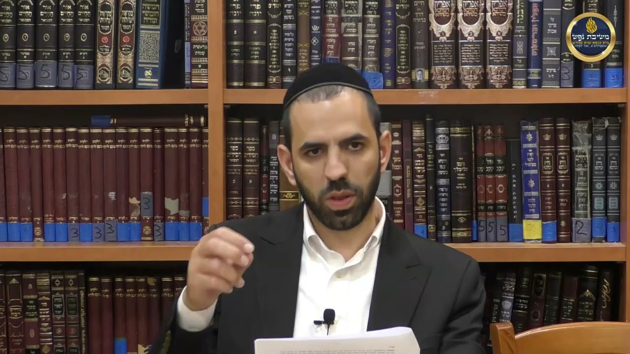 הרב חיים ג'רבי - הלכות תולעים-האם מותר לטחון פירות וירקות מתולעים לכתחילה?