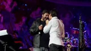 David DeMaria "Pétalos Marchitos" junto Antonio Orozco en el Palau de la Musica.