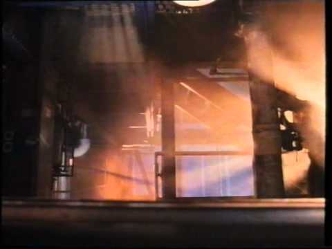 COLPI PROIBITI (JEAN CLAUDE VAN DAMME) COMBATTIMENTO FINALE CONTRO L' UOMO DEI SOGNI