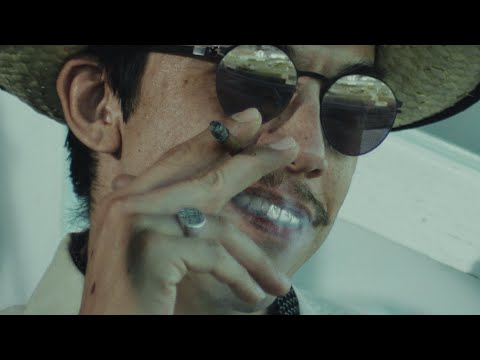 SCHROTTHAGEN - DAS OMEN | Official Video