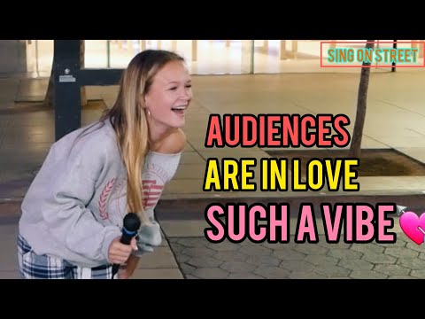 💘She makes me want to go buy me a skateboard and some cranberry juice💯Nailed!🍀Fleetwood Mac - Dreams