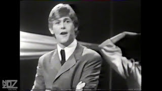 Johnny Farnham - Raindrops Keep Falling On My Head (1970)