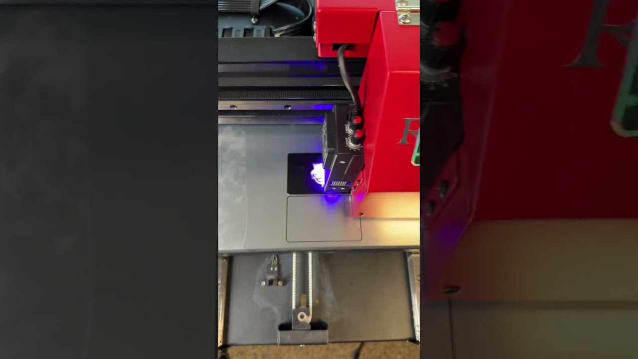 Want a custom design? We got you 💳👆