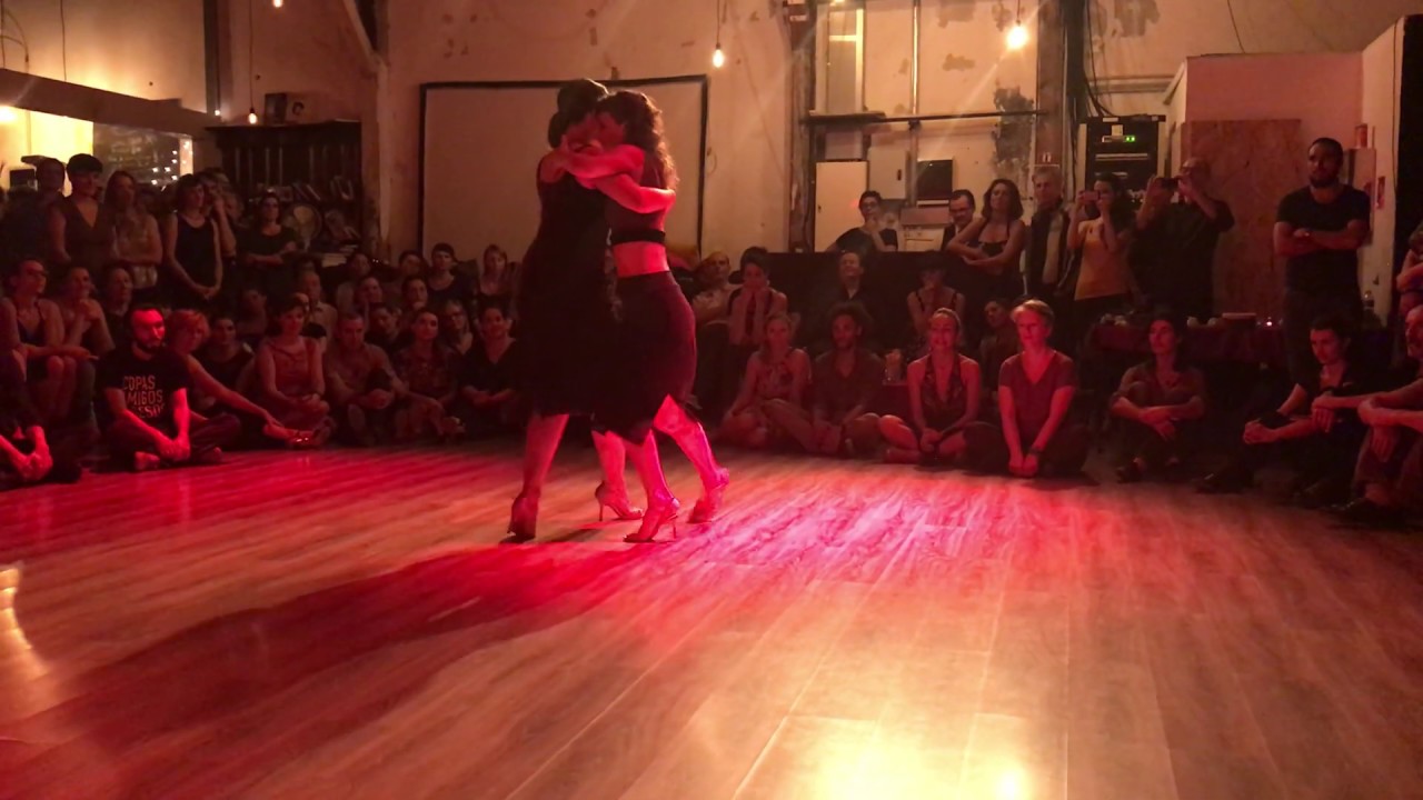 Veronica Toumanova & Melina Mistral - La Esquina (Demare)