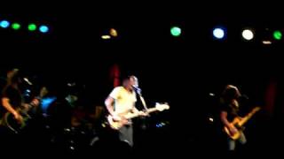 Tickle Me Pink - I Can&#39;t Breathe Live at Glass House 110708