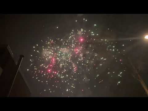 UNIVERSE FIREWORKS UFCNY259 TEARS FROM HEAVEN -- 30/50MM -- 2021/2022 -- 4K HDR