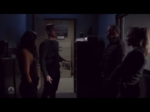 Chicago P.D Hailey and Jay 7x14pt. 4/6 - Upton and Halstead - Rojas and Voight