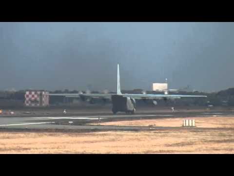 20101121 VR-53 Capital Express C-130T Hercules AX994 164994 Takeoff at Atsugi