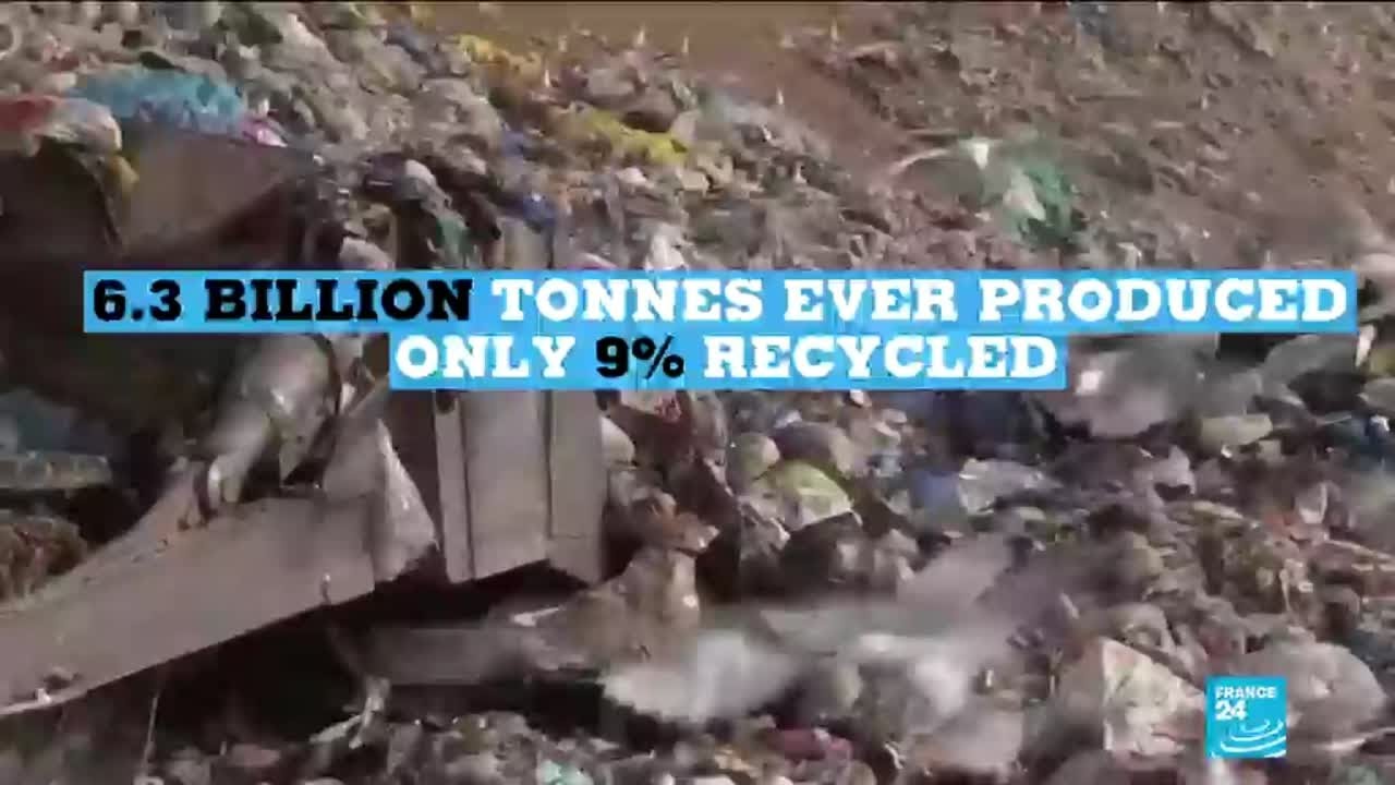 Ocean pollution: scientists create enzyme that breaks down plastic