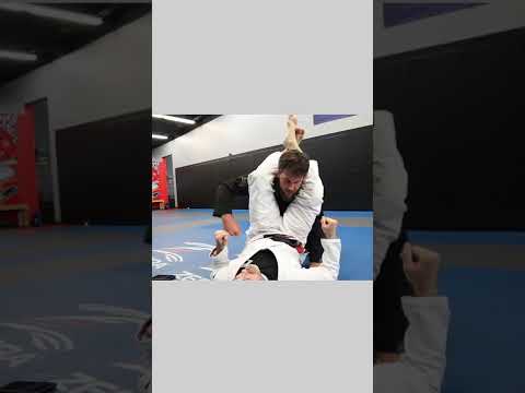 How To Avoid Being Choked with Double Under Stack Passes