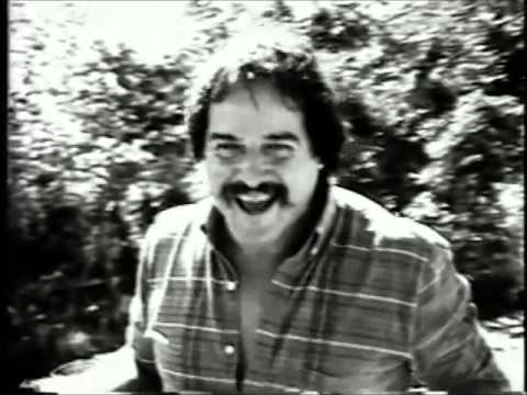 Quem é Roberto Piva?