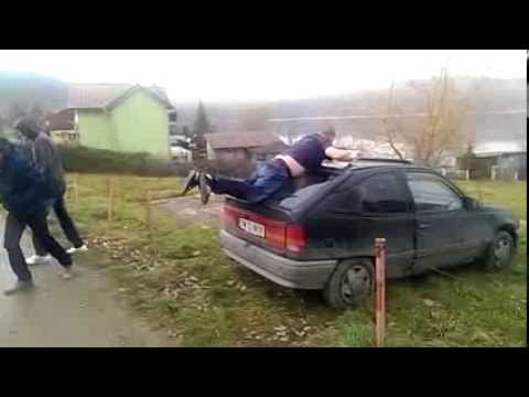 Primarul banatului sare în surduc!!!