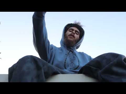 Alex Kash Harris - "Middleclass" (Music Video)