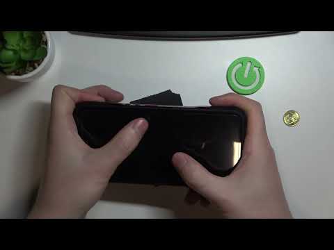 DOOGEE V20 Display Size - Hand Size Comparision