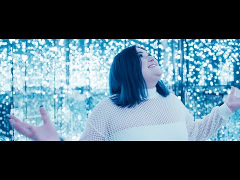 Julka Grabowska - Do Gwiazd (Official Music Video)