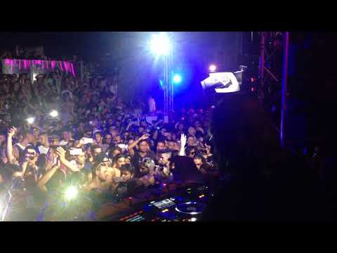 Carl Cox plays 'Fabio Neural, Alex Costa - Dillinger' @ Guendalina   Lecce