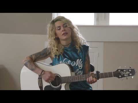 Clare Cunningham - 'Tennessee Whiskey' (Chris Stapleton cover)