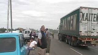 preview picture of video 'Corte de ruta EX-TRABAJADORES YPF Lujan de Cuyo Mendoza Parte1'