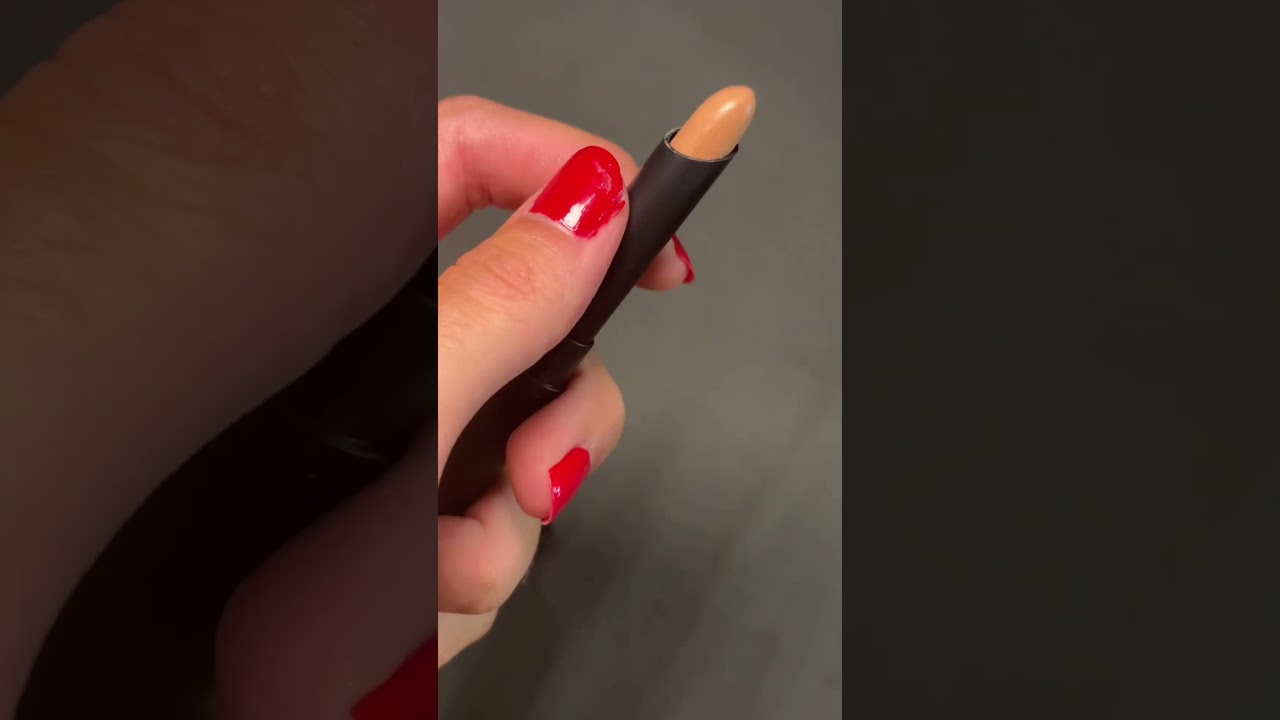 Maquillate con la línea luxury