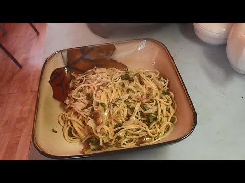 Паста с грибами и базиликом.