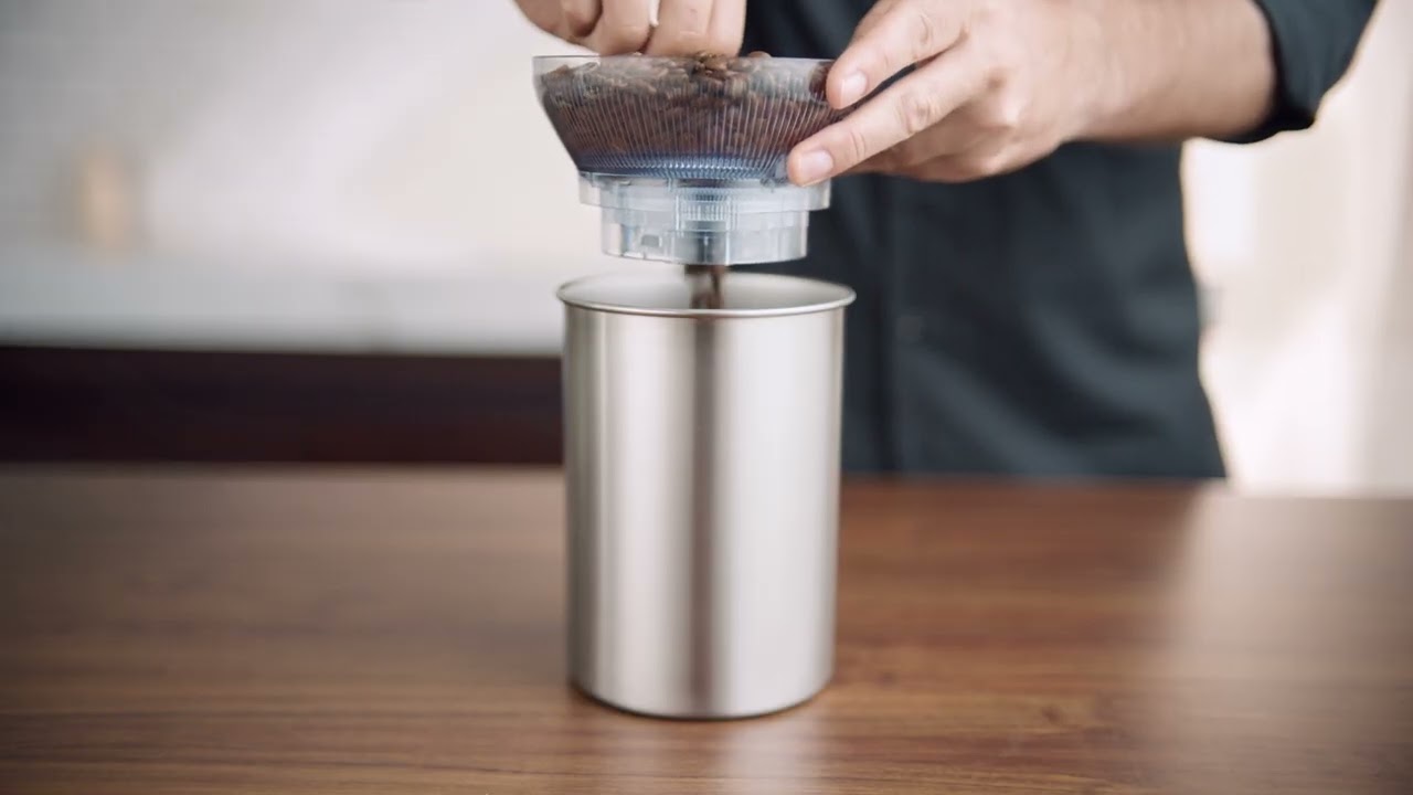 Cleaning the grinder