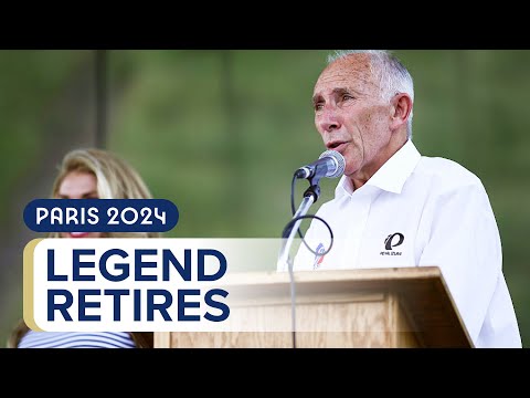 Phil Liggett says an emotional goodbye to cycling commentary | Wide World of Sports