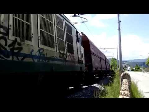 TRENO MERCI IN ARRIVO : ROBILANTE (CN) 24 - 5 - 2015.