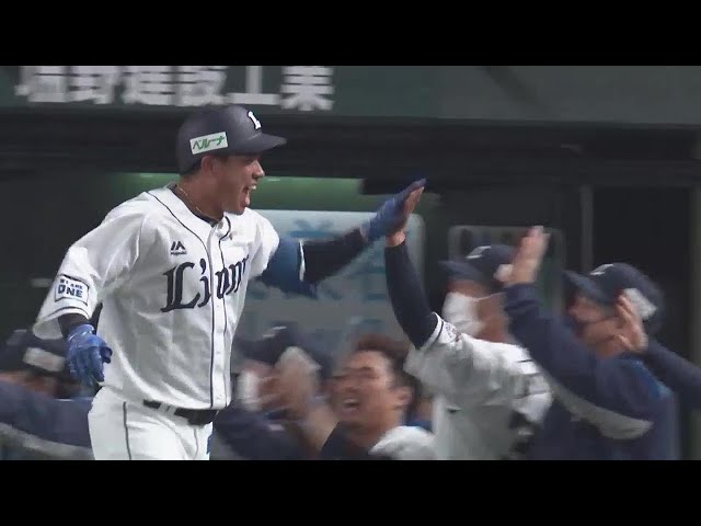 【2回裏】ライオンズ・愛斗が2試合連続となるホームランを放つ!! 2022年4月19日 埼玉西武ライオンズ 対 千葉ロッテマリーンズ